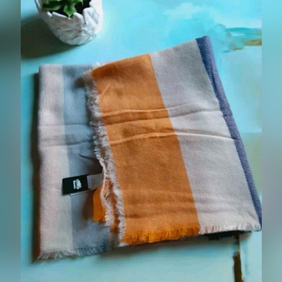 ROOTS NWT Stanhope Blanket Scarf - O/S - Picture 5 of 5